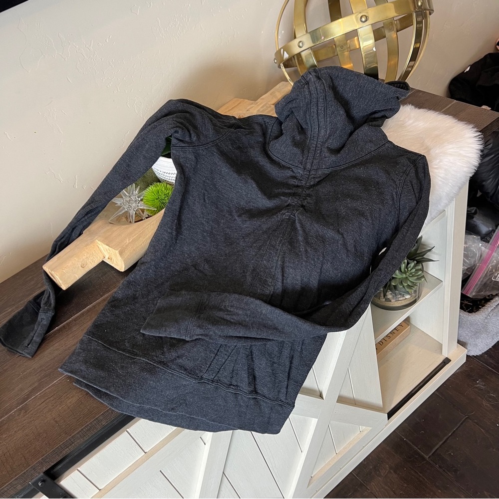 Lululemon In A Cinch Cowl Neck Reversible Pullover Long Sleeve Gray Mix Size 6